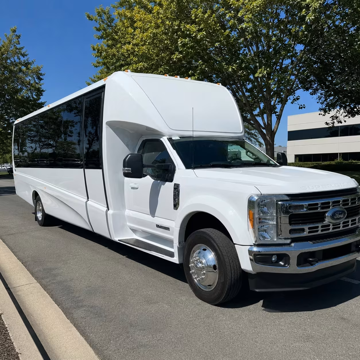 15 passenger minibus