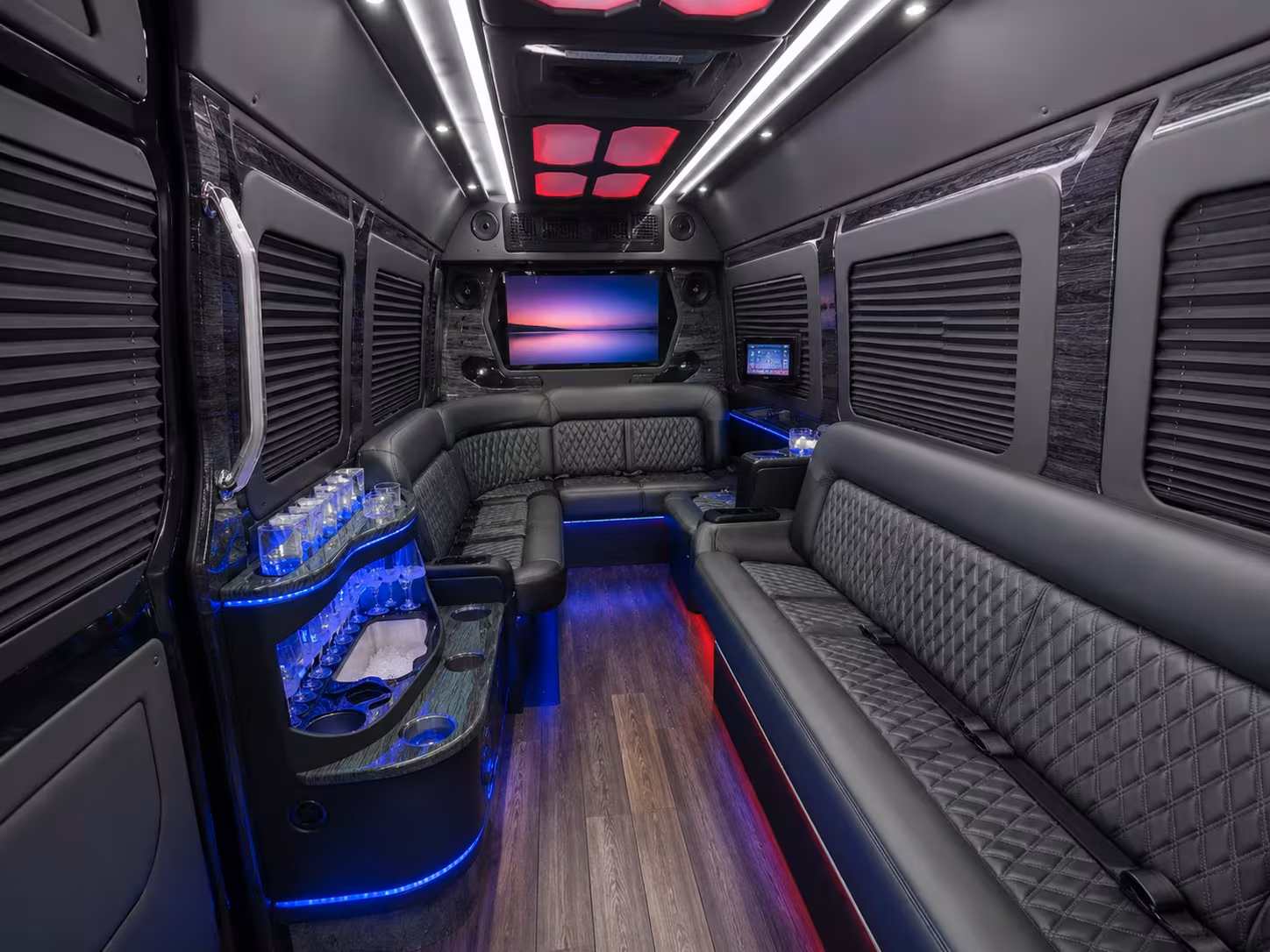plymouth bus rentals for team building and offsite events