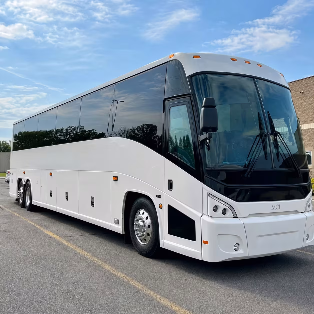 plymouth charter bus rentals for msp drop off and pickup