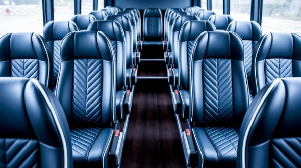 plymouth 15 passenger minibus rental